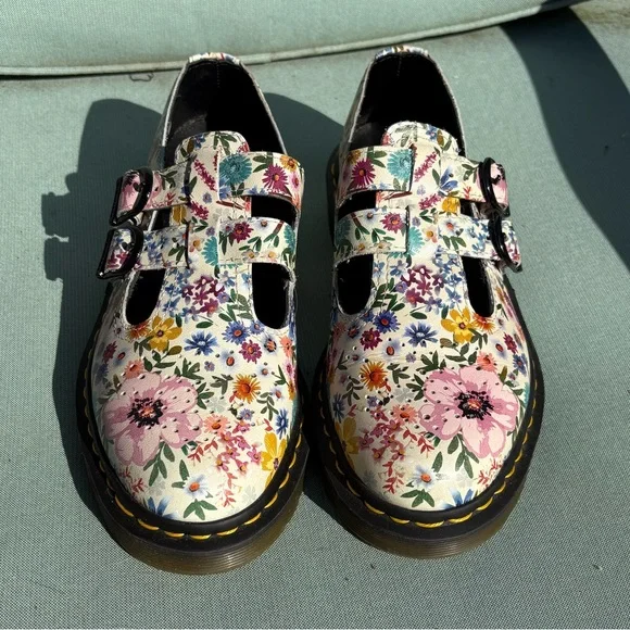 Dr. Martens Wanderlust Mary Jane - Picture 2 of 6